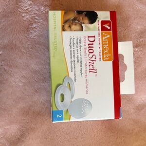 Ameda Duoshell Breast Protectors in White